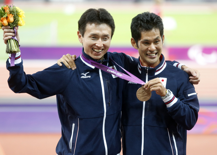 陸上5000で銅 和田伸也選手(左)と伴走・中田崇志さん　写真／竹見脩吾