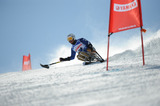 トリノ ダウンヒルに挑むチェアスキー選手