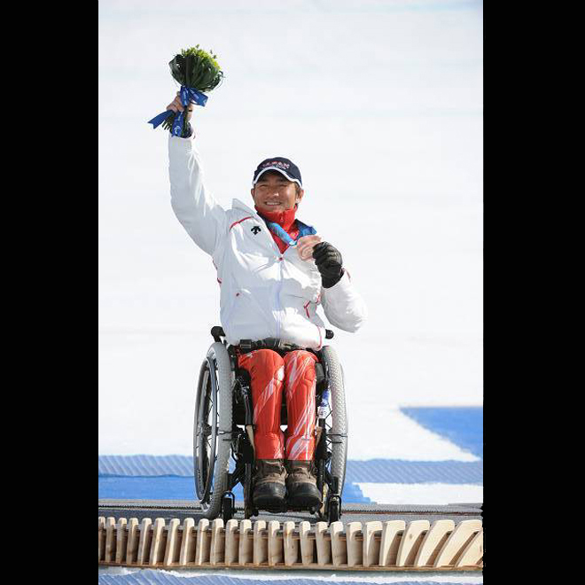 バンクーバー スーパー大回転座位で銅メダルを獲得した森井大輝選手