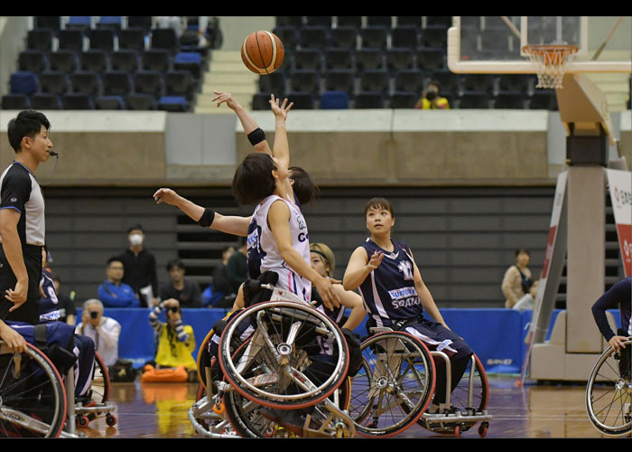 皇后杯第29回日本女子車いすバスケットボール選手権大会　　　　写真／八木敏久