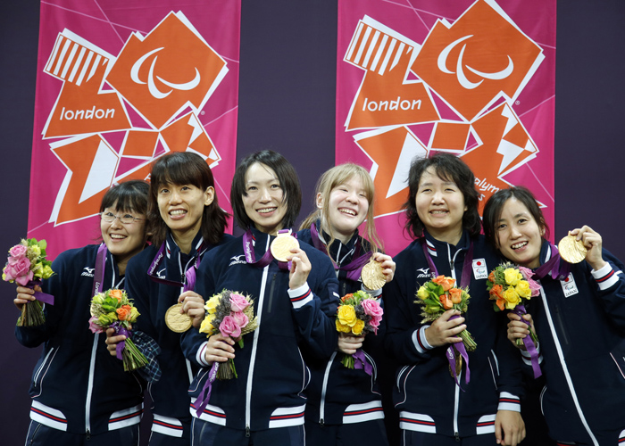 ロンドンパラリンピック　ゴールボール女子日本代表 金メダル　写真／竹見脩吾