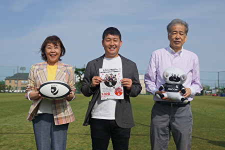 写真：左から伊藤・白崎・二宮