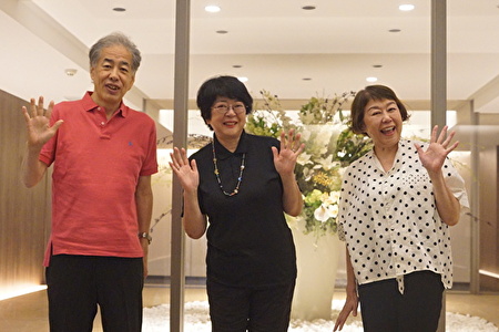 写真：左から二宮・延與・伊藤