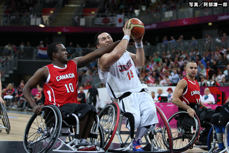 写真：ロンドン2012パラリンピック　車椅子バスケットボール予選リーグ初戦　日本対カナダ戦　阿部謙一郎撮影